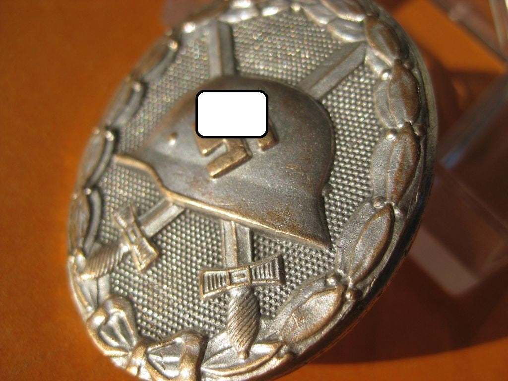 Verwundetenabzeichen 1939 in Silber Hersteller: 13 Orden 3.Reich Wehrmacht