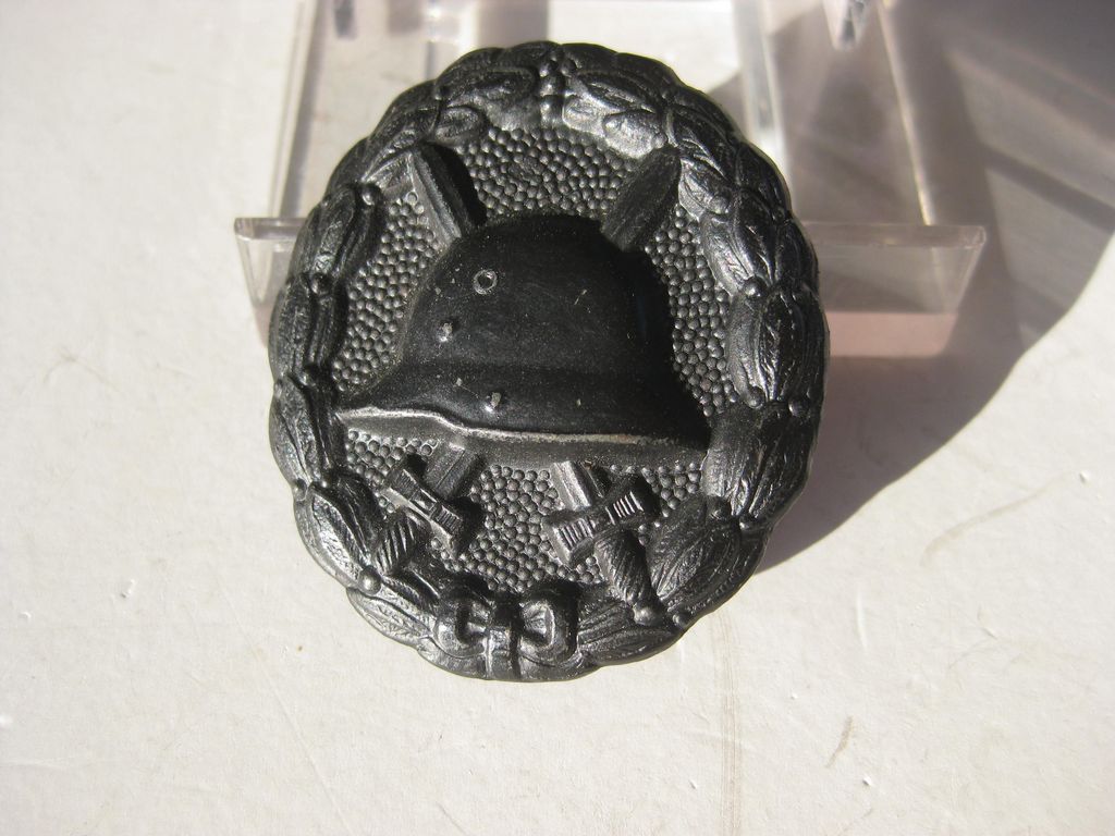 Verwundetenabzeichen in Schwarz 1918 Mint Condition