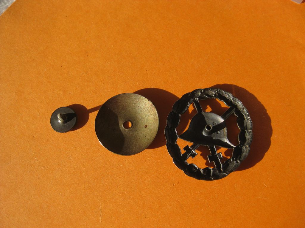 Verwundetenabzeichen in Silber 1918 durchbrochene Ausführung Mint Condition an SCHRAUBSCHEIBE seltene Variante