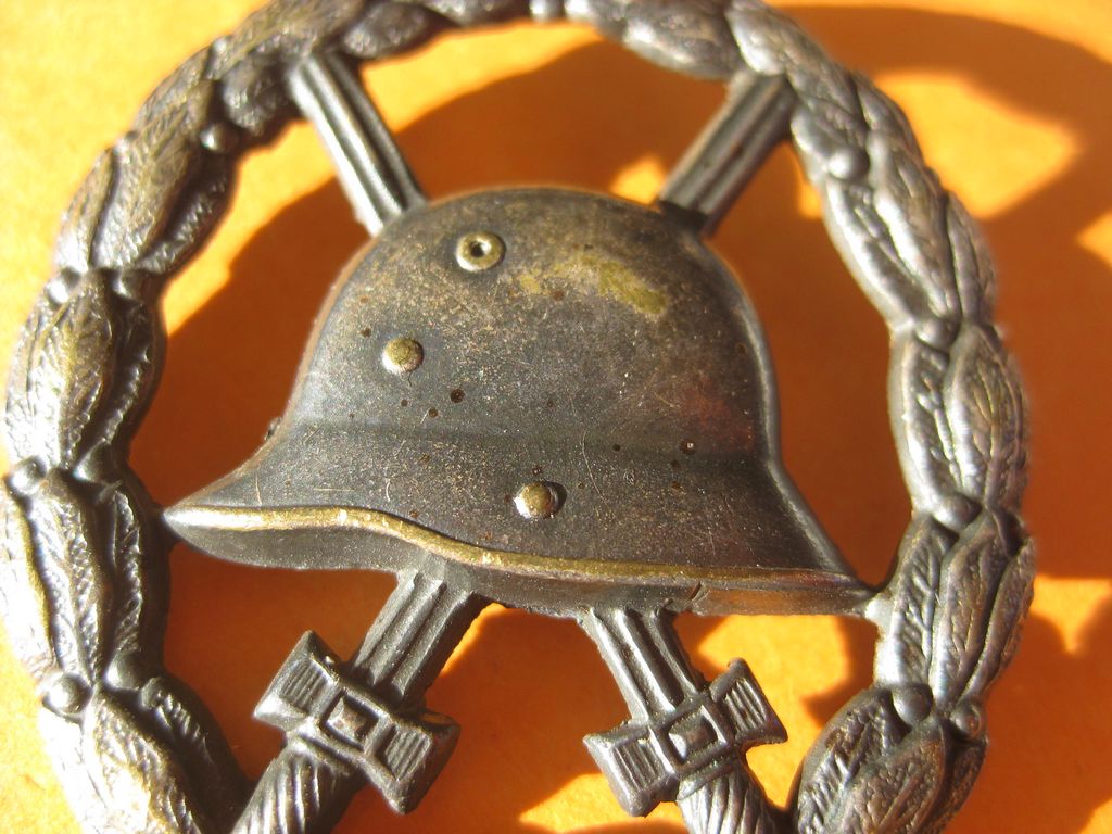 Verwundetenabzeichen in Silber 1918 durchbrochene Ausführung Mint Condition an SCHRAUBSCHEIBE seltene Variante