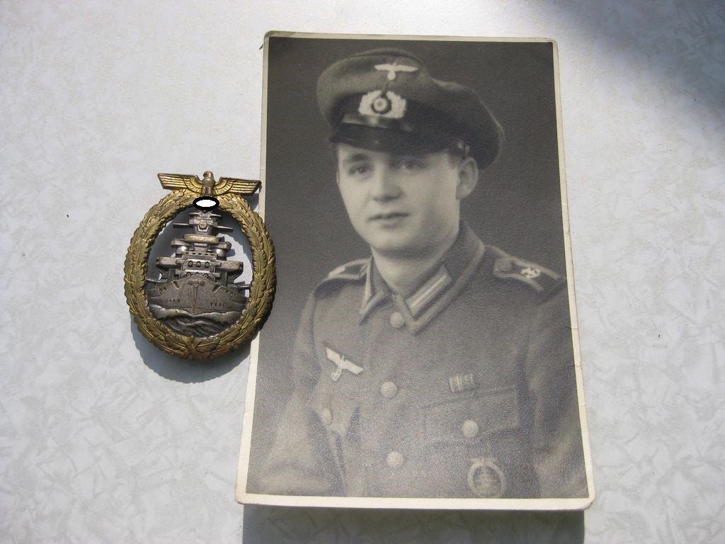 Flottenkriegsabzeichen Schlachtschiff TIRPITZ