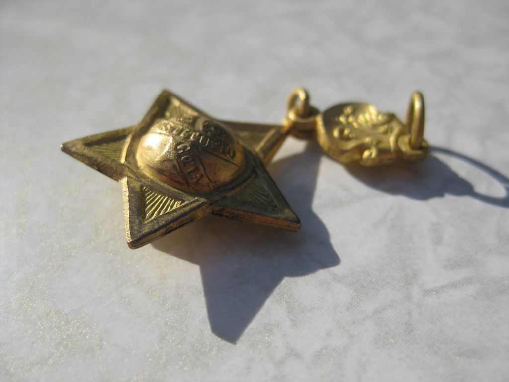 Goldenes Ehrenzeichen Freimaurer der jüdischen Vereinigung ROTHSCHILD USA