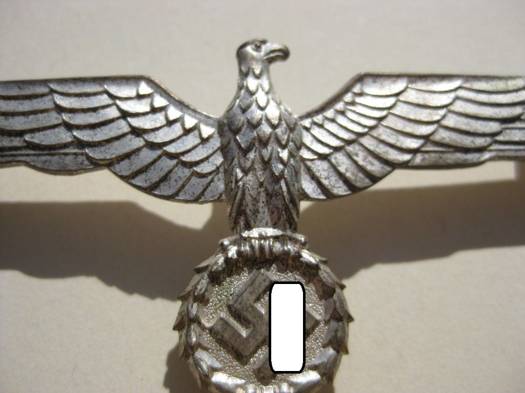 Metallbrustadler für Offiziere des Heeres und Beamte der Kriegsmarine in der Wehrmacht
