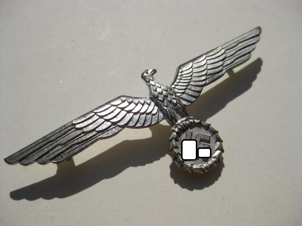 Metallbrustadler für Offiziere des Heeres und Beamte der Kriegsmarine in der Wehrmacht