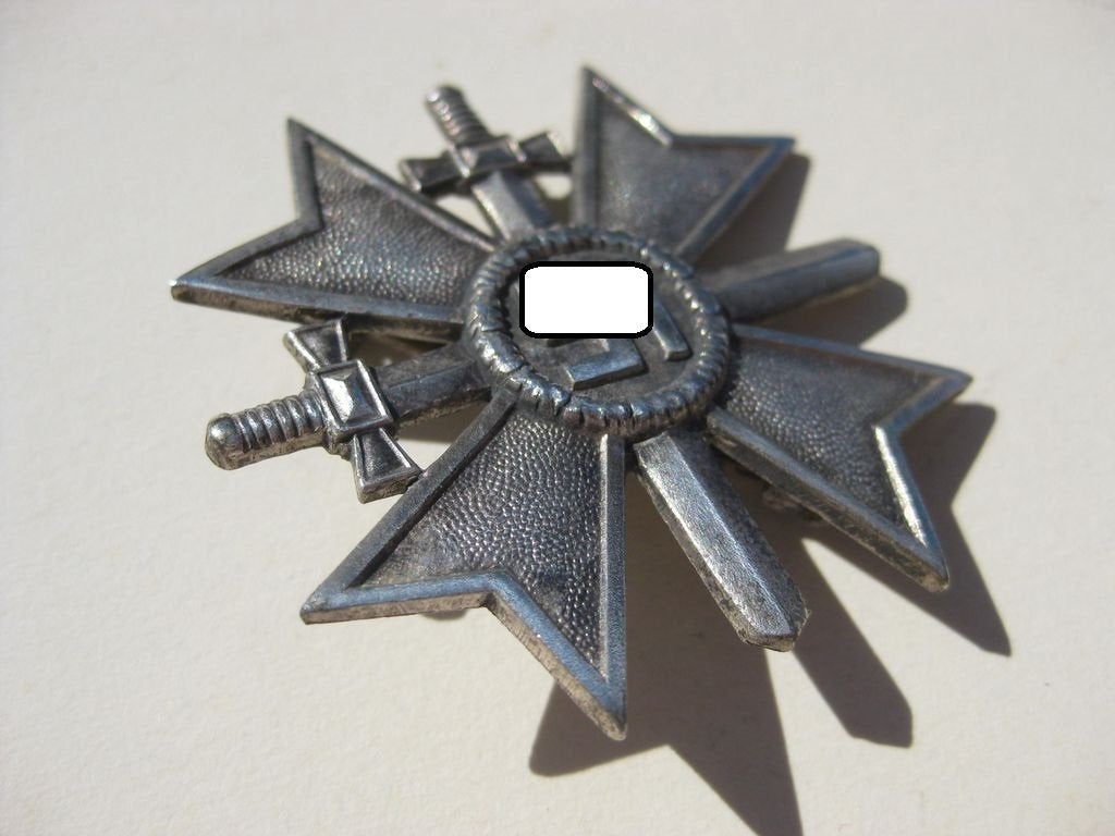 Kriegsverdienstkreuz 1.Klasse mit Schwertern Hersteller: "L15" Otto Schickle Pforzheim Orden Wehrmacht
