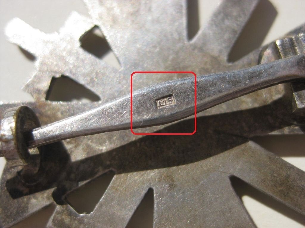 Kriegsverdienstkreuz 1.Klasse mit Schwertern Hersteller: "L15" Otto Schickle Pforzheim Orden Wehrmacht