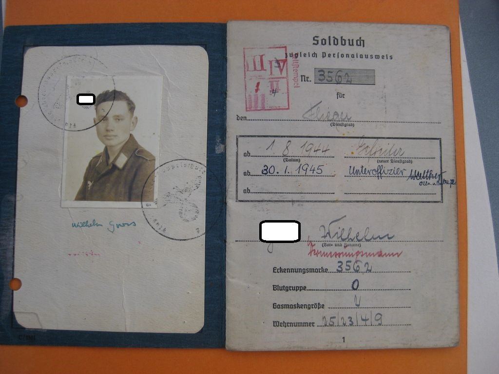 Soldbuch Wehrmacht Luftwaffe Fallschirmtruppe SEGELFLUGZEUGFÜHRER mit Nahkampfspange