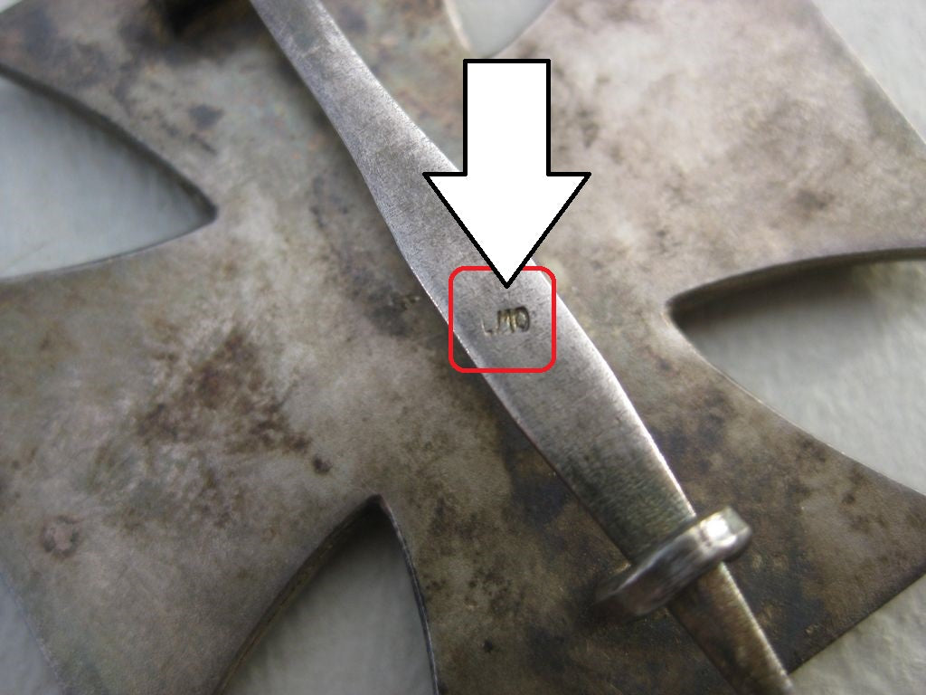 Eisernes Kreuz 1.Klasse von 1914 (EK1/14) Hersteller: L/10 DESCHLER &amp; Sohn in München Stück für Offizier in der Wehrmacht