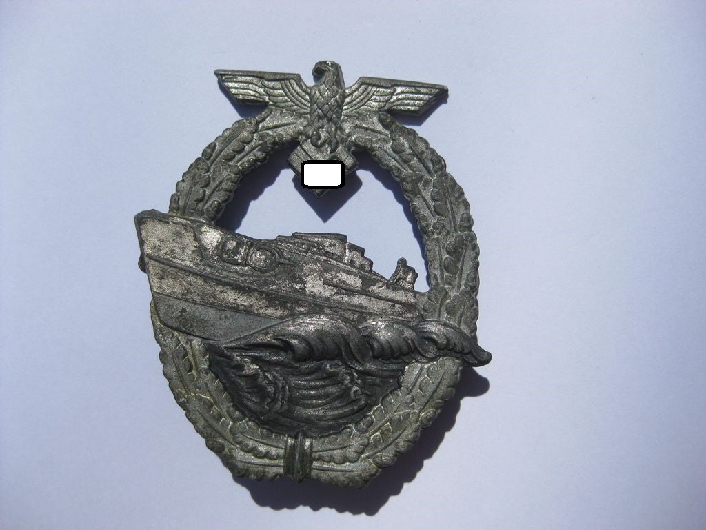 Schnellboot Kriegsabzeichen der Kriegsmarine Hersteller: Schwerin / Berlin 2.Form
