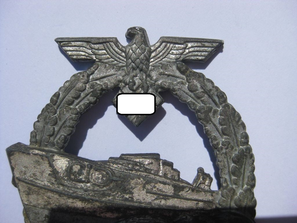 Schnellboot Kriegsabzeichen der Kriegsmarine Hersteller: Schwerin / Berlin 2.Form
