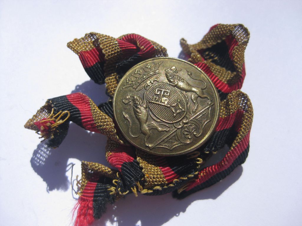 Unbekannter Unbekanntes ?????? Orden Abzeichen Mitgliedsabzeichen Bitte um HILFE !!!!