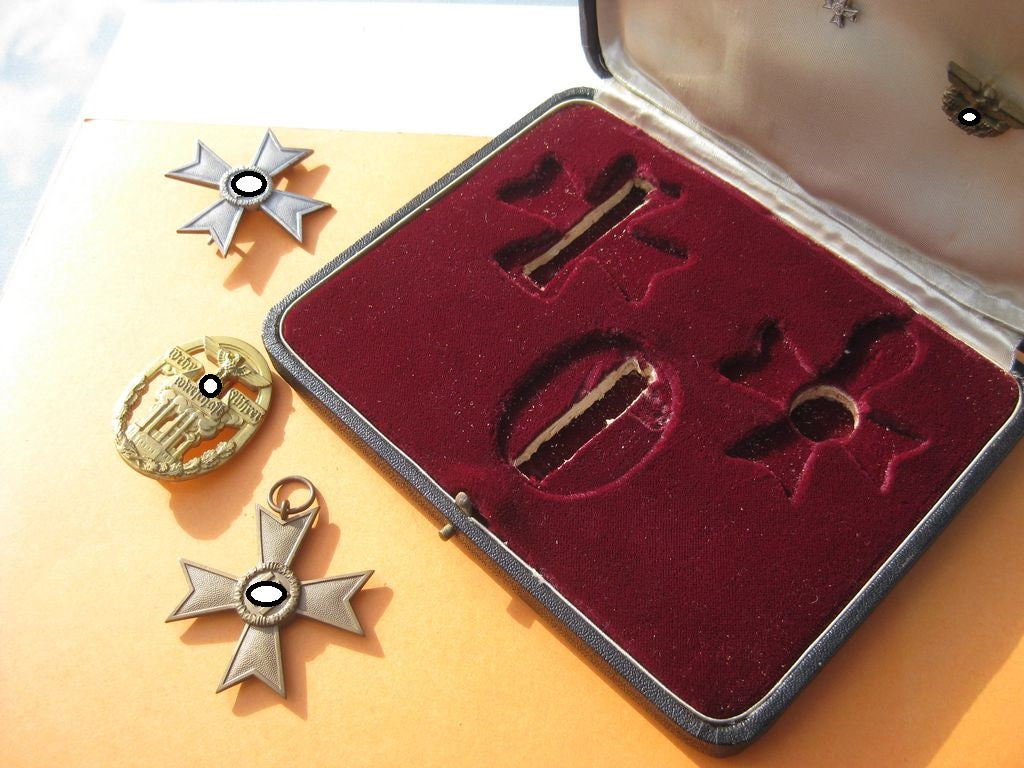 KONVOLUT / Wehrwirtschaftsführerabzeichen mit Miniatur und Kriegsverdienstkreuz 1. Klasse OHNE Schwerter MINT CONDITION