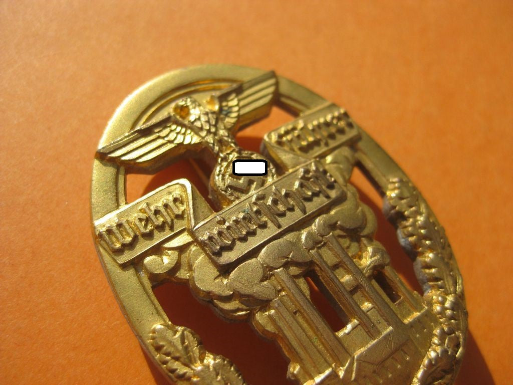 KONVOLUT / Wehrwirtschaftsführerabzeichen mit Miniatur und Kriegsverdienstkreuz 1. Klasse OHNE Schwerter MINT CONDITION