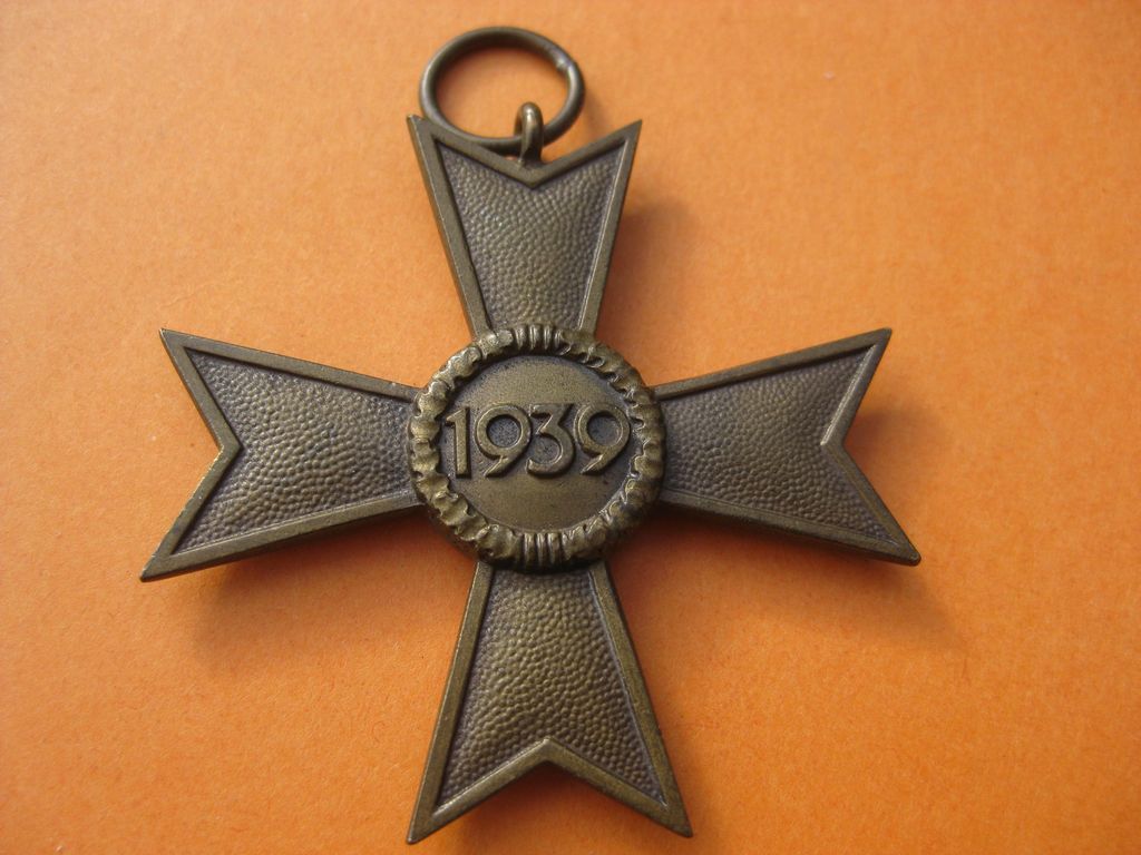 KONVOLUT / Wehrwirtschaftsführerabzeichen mit Miniatur und Kriegsverdienstkreuz 1. Klasse OHNE Schwerter MINT CONDITION