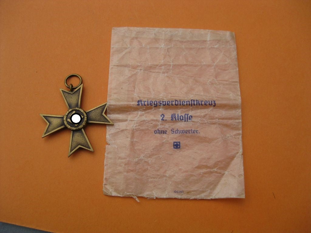 Kriegsverdienstkreuz 2.Klasse ohne Schwerter in durchsichtiger Verleihungstüte (KVK) MINT CONDITION