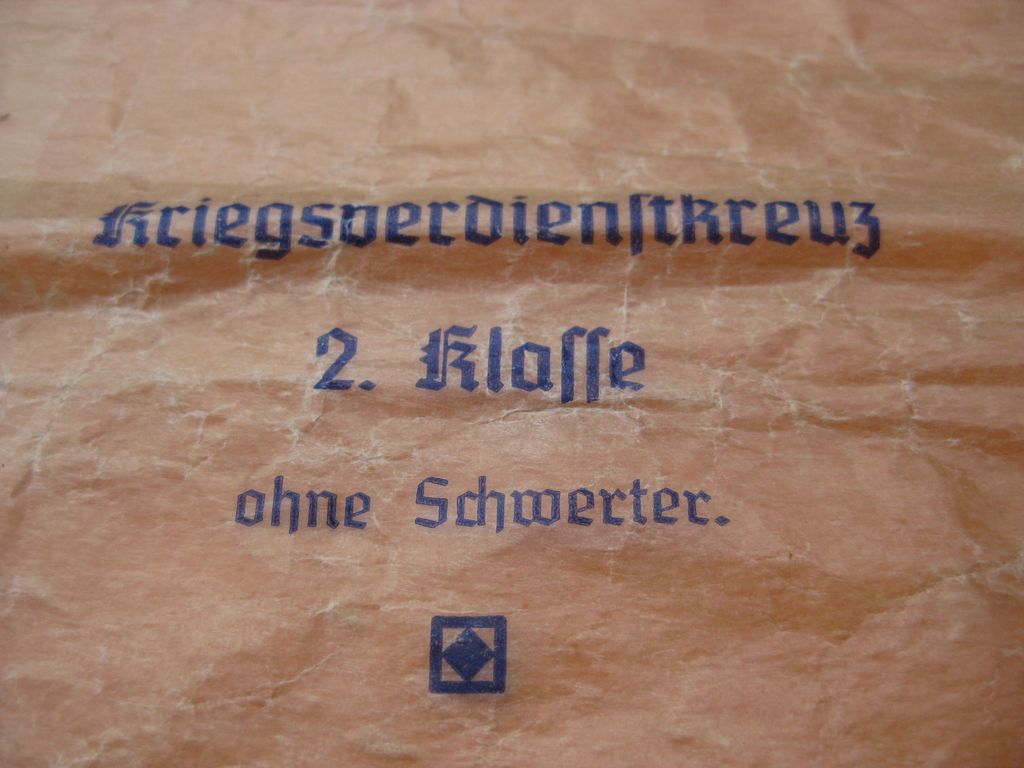 Kriegsverdienstkreuz 2.Klasse ohne Schwerter in durchsichtiger Verleihungstüte (KVK) MINT CONDITION