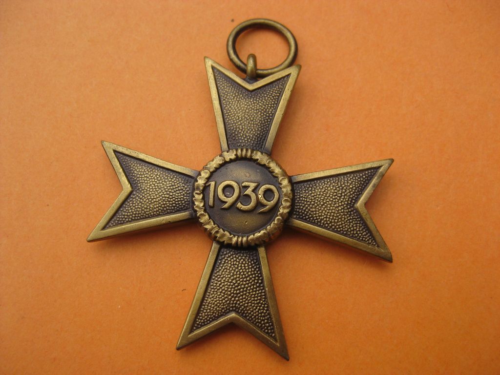 Kriegsverdienstkreuz 2.Klasse ohne Schwerter in durchsichtiger Verleihungstüte (KVK) MINT CONDITION