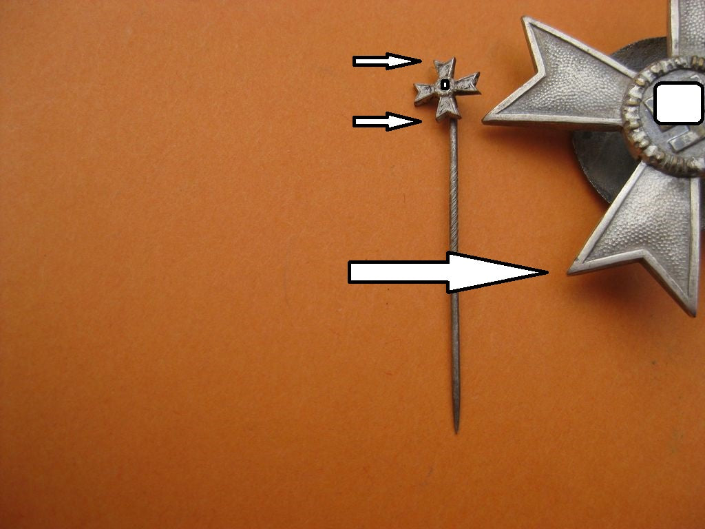 Kriegsverdienstkreuz 1.Klasse OHNE Schwerter Hersteller MINIATUR