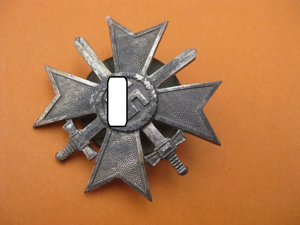 Kriegsverdienstkreuz 1.Klasse mit Schwertern (KVK1/39) an SCHRAUBSCHEIBE