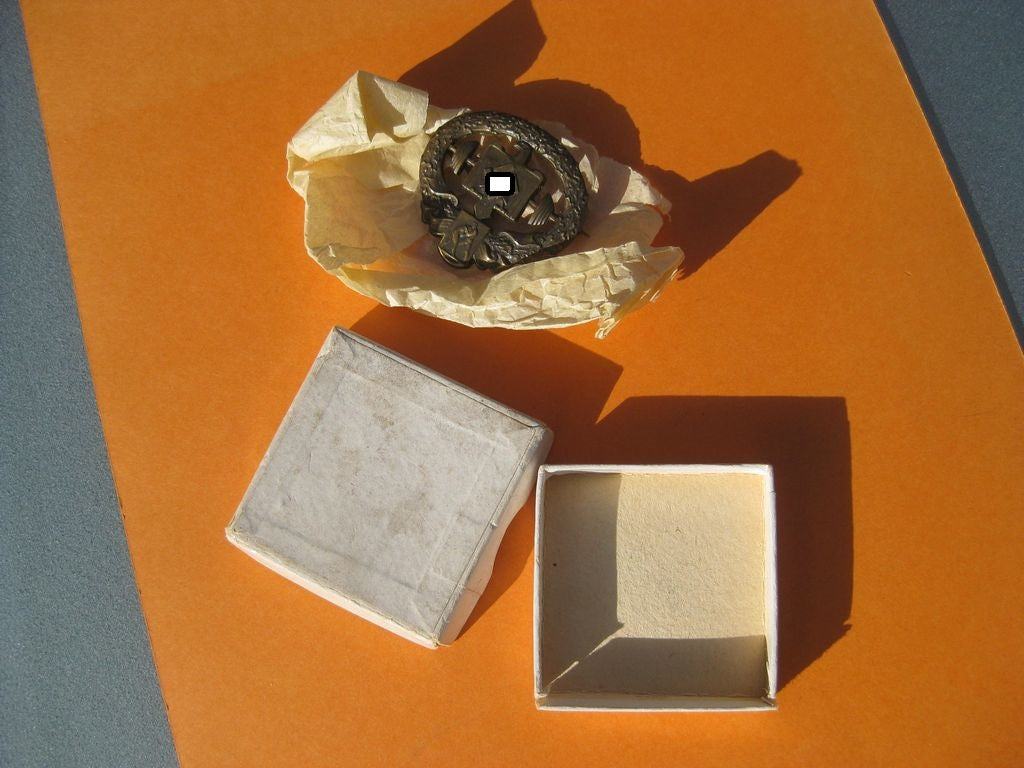 Deutsches Schwerathleten Sportabzeichen 2. Modell in Bronze in SCHACHTEL -MINT CONDITION- DRL NSRL