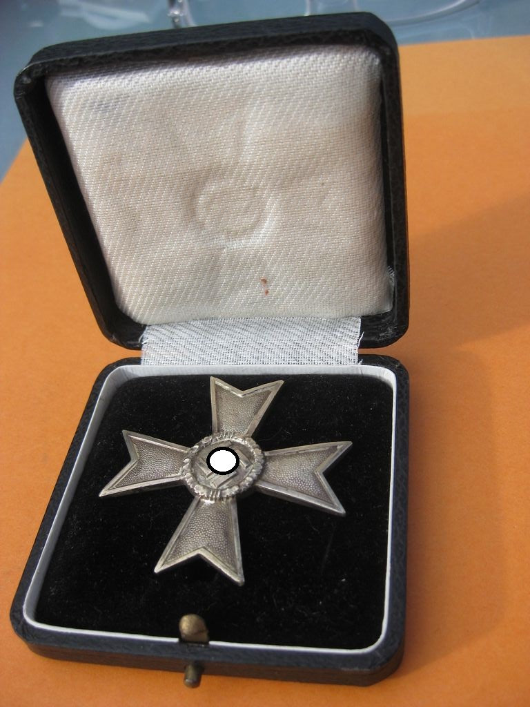 Kriegsverdienstkreuz 1.Klasse OHNE Schwerter Seltener Hersteller: Julius Bauer &amp; Söhne / Zella-Mehlis