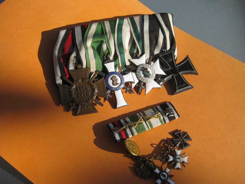 4er Ordenschnalle Ordensspange Eisernes Kreuz 1914 (EK2/14)  Ritterkreuz Albrechtsorden 2.Klasse mit Schwertern Zivilverdienstorden Sachsen 1.Weltkrieg Orden Kaiserreich Miniaturkettchen und Feldspange SCHARFFENBERG in DRESDEN