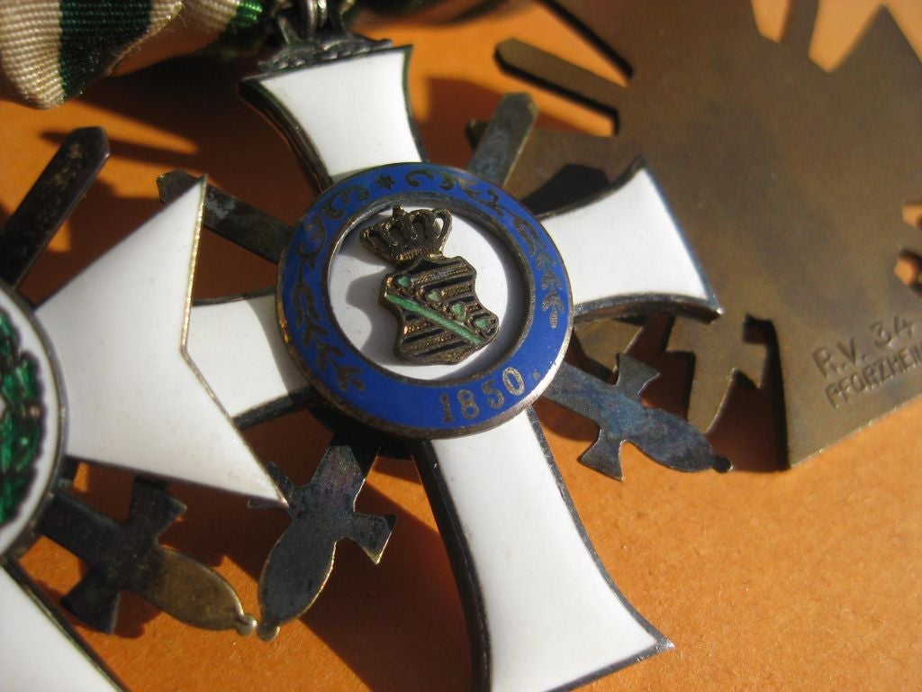 4er Ordenschnalle Ordensspange Eisernes Kreuz 1914 (EK2/14)  Ritterkreuz Albrechtsorden 2.Klasse mit Schwertern Zivilverdienstorden Sachsen 1.Weltkrieg Orden Kaiserreich Miniaturkettchen und Feldspange SCHARFFENBERG in DRESDEN