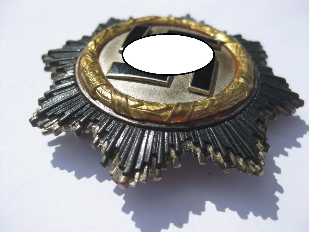 Deutsches Kreuz in Gold - JUNCKER / Berlin