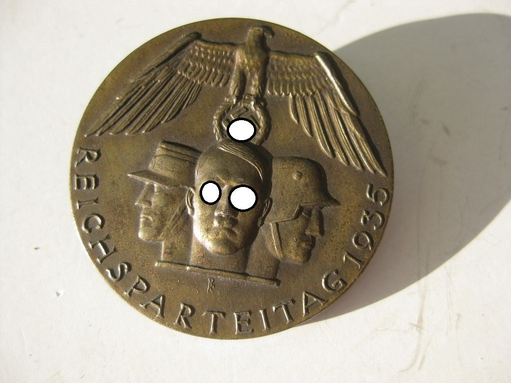 Abzeichen NSDAP Reichsparteitag 1935 Hersteller: Balmberger in Nürnberg Mint Condition