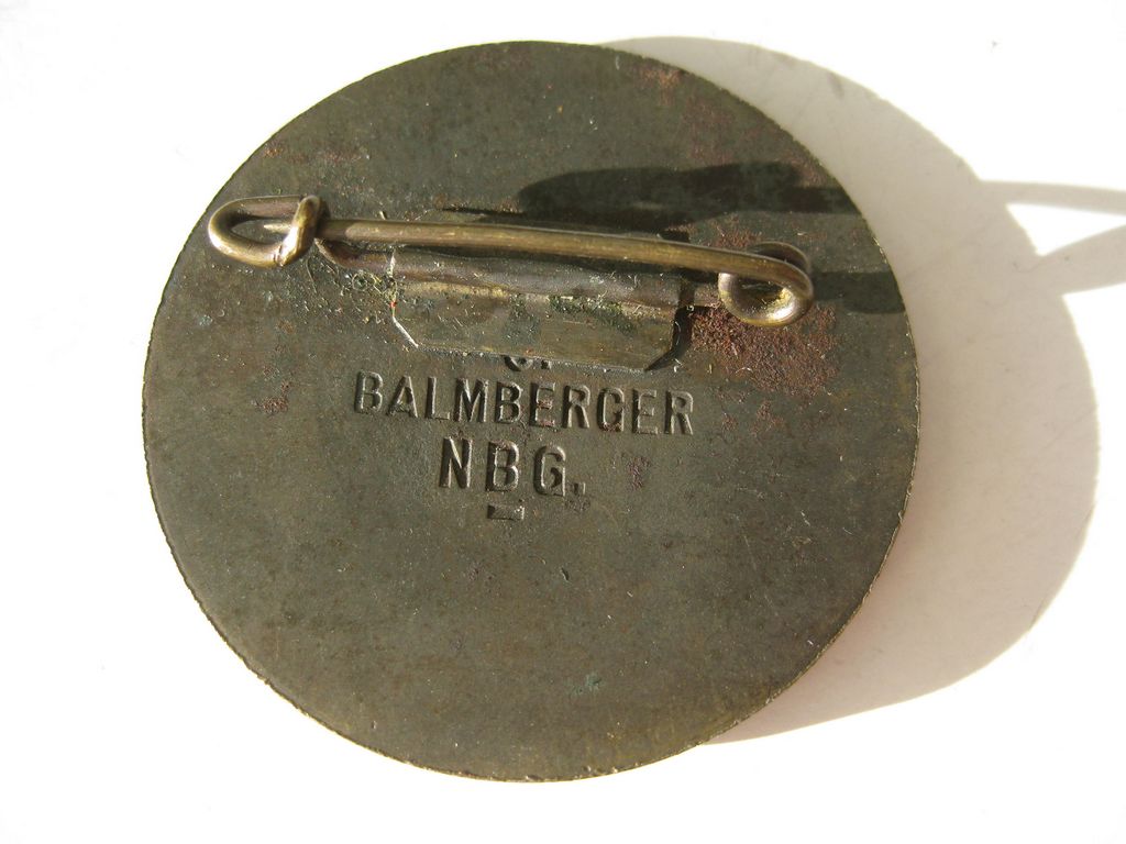 Abzeichen NSDAP Reichsparteitag 1935 Hersteller: Balmberger in Nürnberg Mint Condition