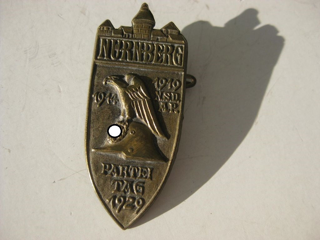 NSDAP Reichsparteitagabzeichen Nürnberg 1914 1919 1929 MINT CONDITION