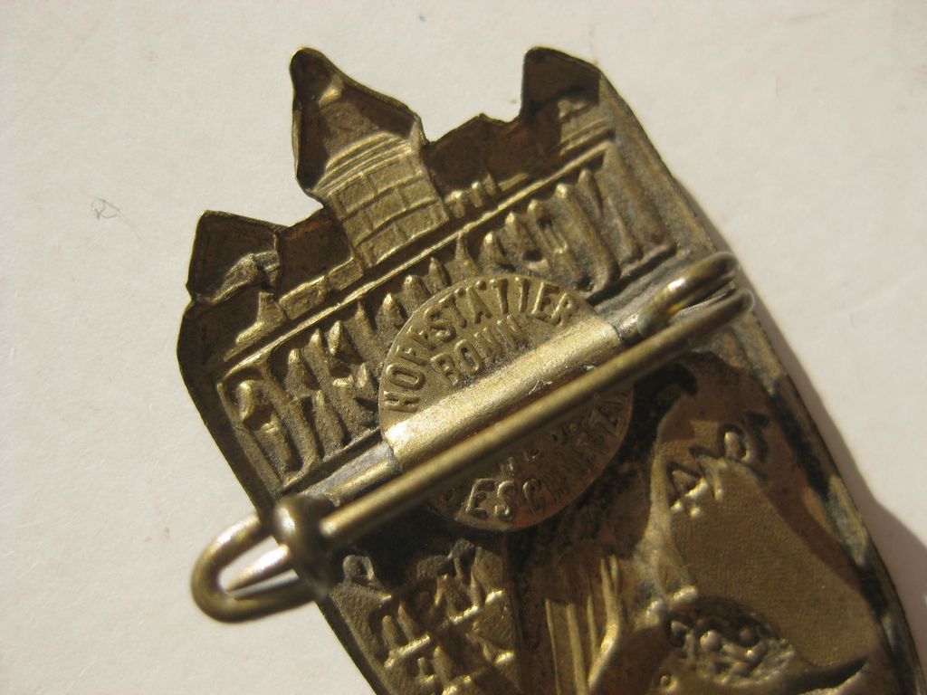 NSDAP Reichsparteitagabzeichen Nürnberg 1914 1919 1929 MINT CONDITION