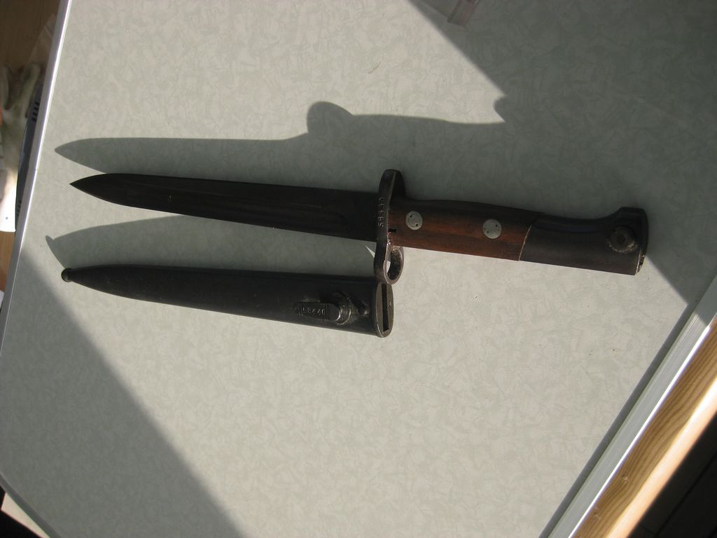 unbekanntes Bajonett Seitengewehr Bayonett Russland Yugoslawien????