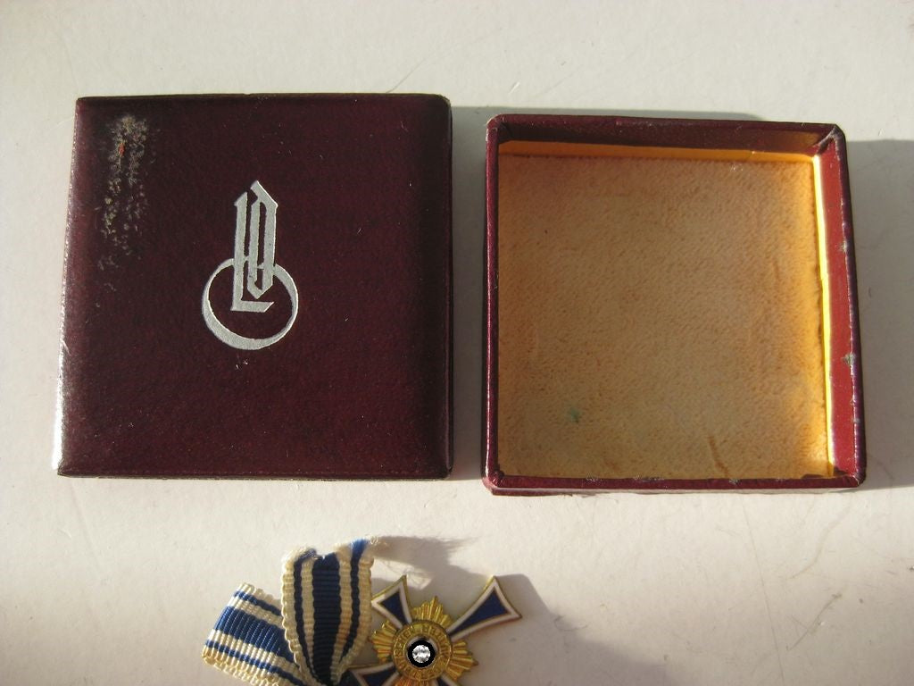 Mutterkreuz in Gold -Miniatur- in LDO Schachtel