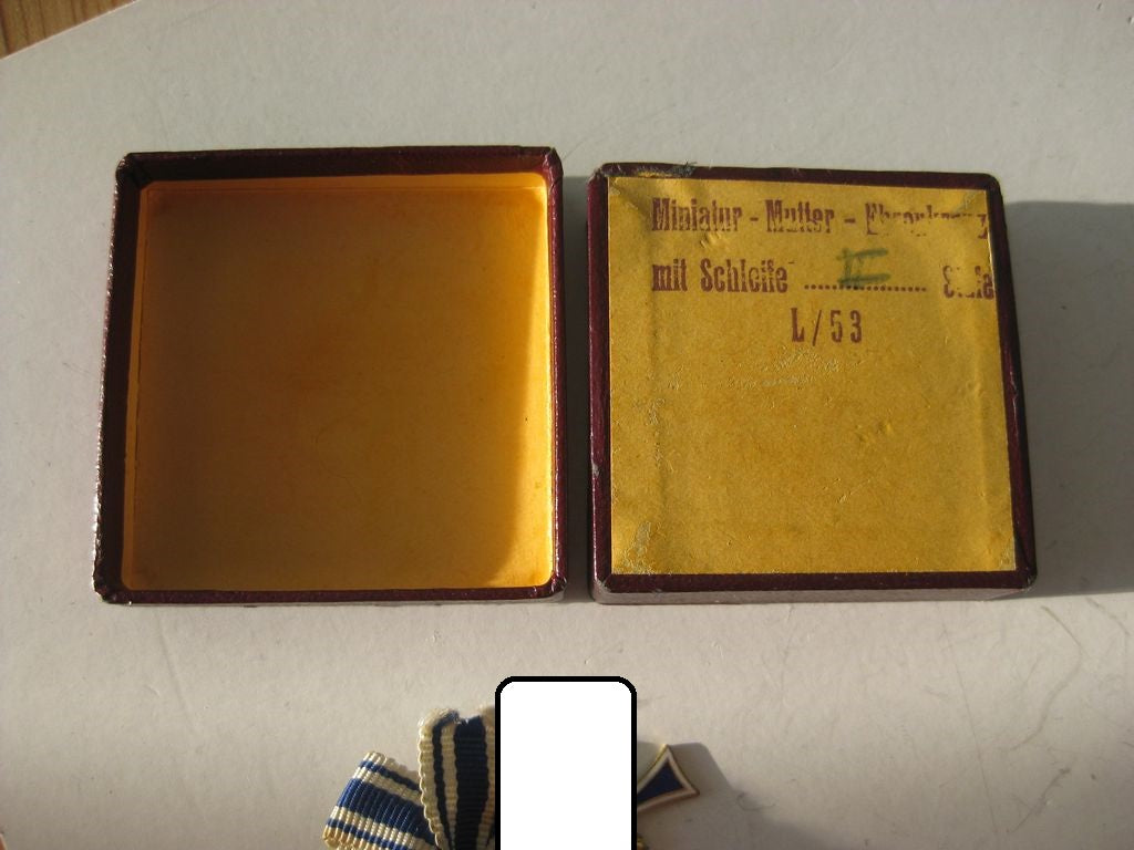 Mutterkreuz in Gold -Miniatur- in LDO Schachtel