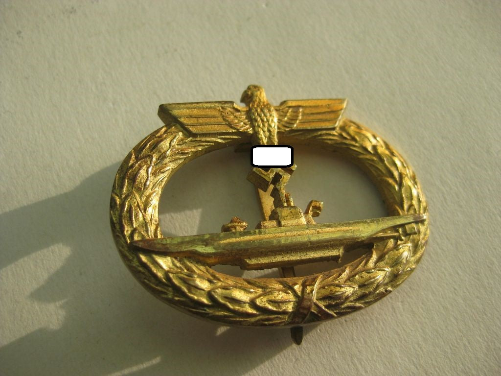 U-Bootkriegsabzeichen VARIANTE aus BUNTMETALL unbekannter Hersteller Orden 3.Reich Kriegsmarine